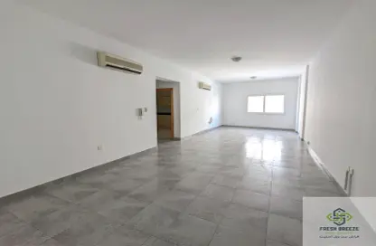 Apartment - 3 Bedrooms - 3 Bathrooms for rent in Anas Street - Fereej Bin Mahmoud North - Fereej Bin Mahmoud - Doha