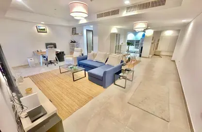 Apartment - 1 Bedroom - 2 Bathrooms for rent in Al Mutahidah Tower - Viva Bahriyah - The Pearl Island - Doha
