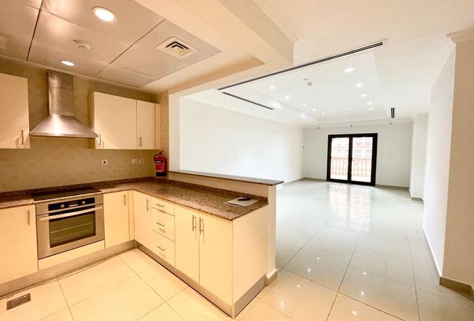 985363 - Property Image 3