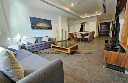 Apartment - 1 Bedroom - 2 Bathrooms for rent in West Porto Drive - Porto Arabia - The Pearl Island - Doha