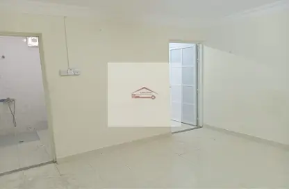 صورة لـ غرفة فارغة شقة - غرفة نوم - 1 حمام للايجار في مدينة خليفة شمال - مدينة خليفة - الدوحة ، صورة رقم 1