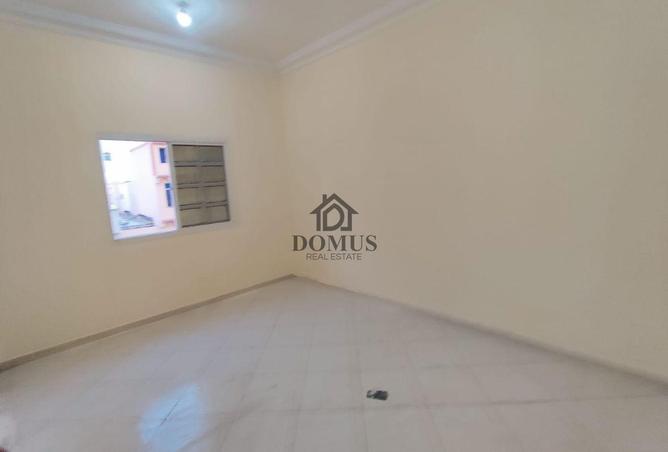 981506 - Property Image 2