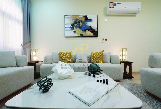 951392 - Property Image 2