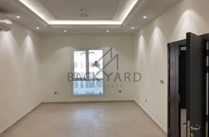 Apartment - 3 Bedrooms - 3 Bathrooms for rent in Al Nasr Street - Al Nasr - Doha