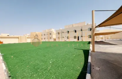 Compound - 5 Bedrooms - 4 Bathrooms for rent in Ain Khaled Villas - Ain Khaled - Doha
