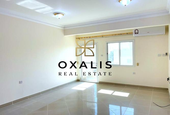 987330 - Property Main Image