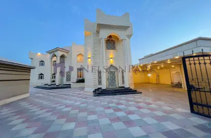 Villa - 6 Bedrooms for sale in Al Markhiya Street - Al Markhiya - Doha