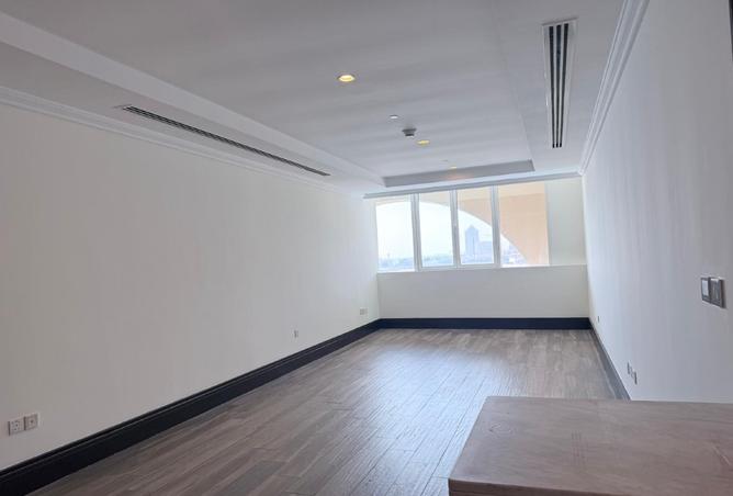 974156 - Property Image 3