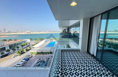 Apartment - 1 Bedroom - 1 Bathroom for sale in Marina Residences 195 - Marina District - Lusail