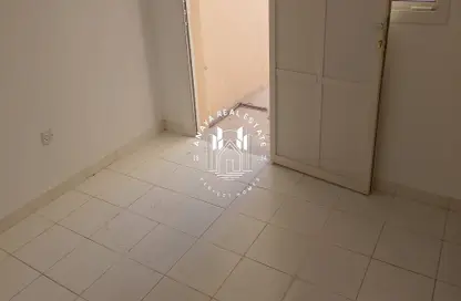 شقة - غرفة نوم - 1 حمام للايجار في فيلات وادي السيل - وادي السيل - الدوحة