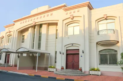 Villa - 4 Bedrooms - 4 Bathrooms for rent in Al Maamoura - Al Maamoura - Doha