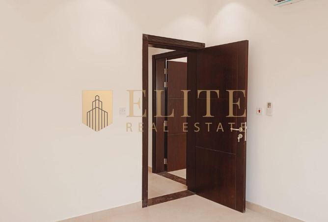 934122 - Property Image 2