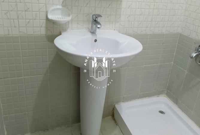 977831 - Property Image 2