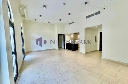 شقة - 2 غرف نوم - 3 حمامات للايجار في كرنفال - قناة كوارتييه - جزيرة اللؤلؤة - الدوحة