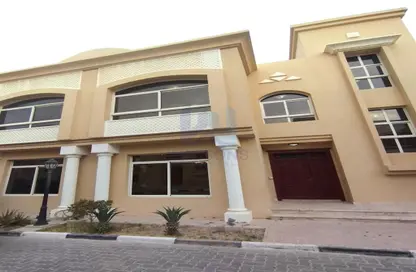 Compound - 4 Bedrooms - 4 Bathrooms for rent in Muraikh - AlMuraikh - Doha