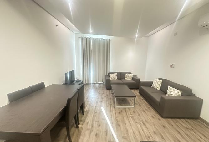 1001125 - Property Image 2