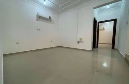 شقة - غرفة نوم - 1 حمام للايجار في شارع النعيجة - غرب الهلال - الهلال - الدوحة