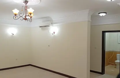 شقة - 2 غرف نوم - 2 حمامات للايجار في فريج بن محمود الشمالي - فريج بن محمود - الدوحة