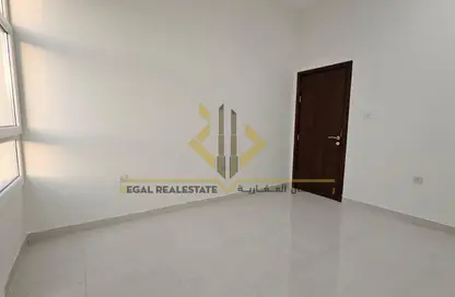 شقة - 3 غرف نوم - 3 حمامات للايجار في الوعب - الدوحة