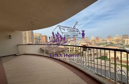 Apartment - 3 Bedrooms - 4 Bathrooms for rent in Piazza Arabia - Porto Arabia - The Pearl Island - Doha