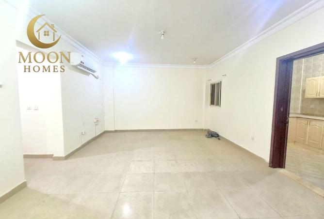 1000528 - Property Image 2