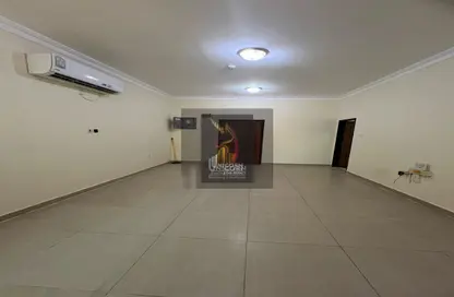 Apartment - 2 Bedrooms - 2 Bathrooms for rent in Al Wakra - Al Wakrah - Al Wakra