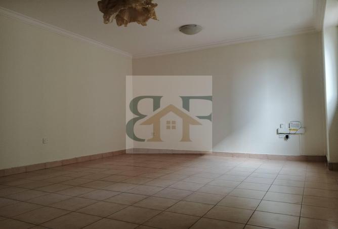 992606 - Property Image 3