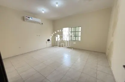 Villa - Studio - 1 Bathroom for rent in Al Nuaija Street - Al Hilal West - Al Hilal - Doha