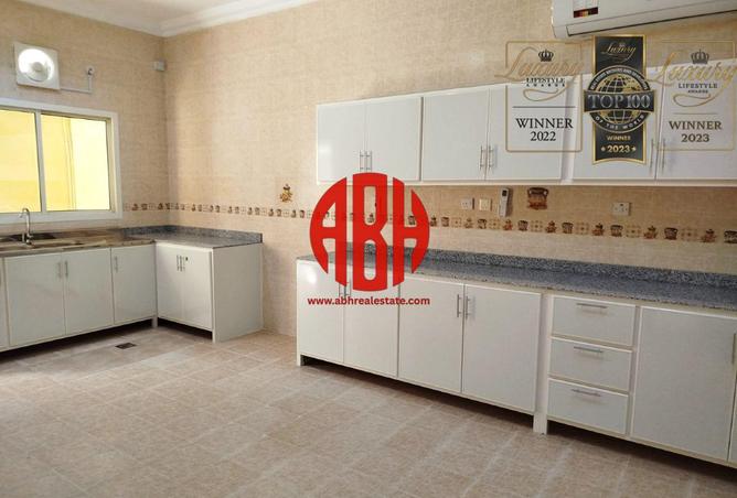 940720 - Property Image 3