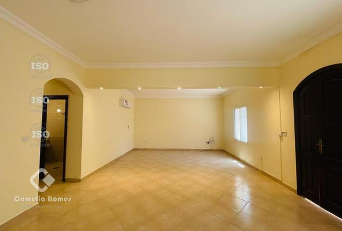 975700 - Property Main Image