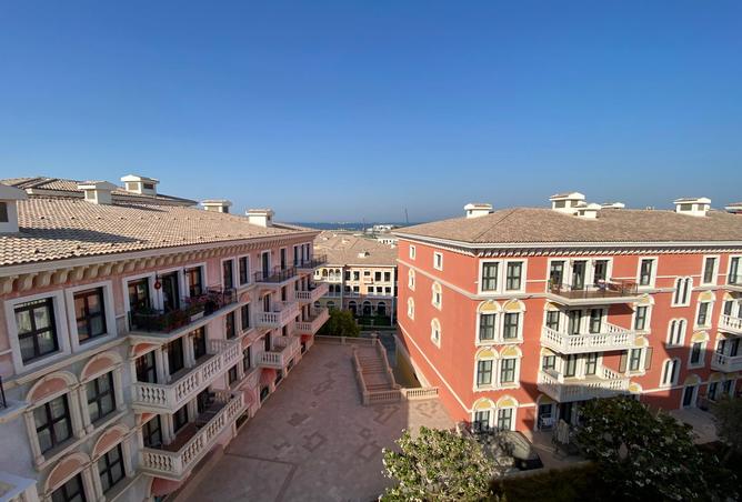 937400 - Property Image 2