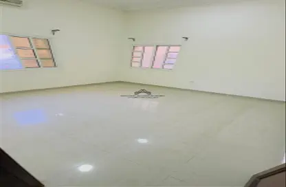Apartment - 2 Bedrooms - 2 Bathrooms for rent in Al Sadd - Doha