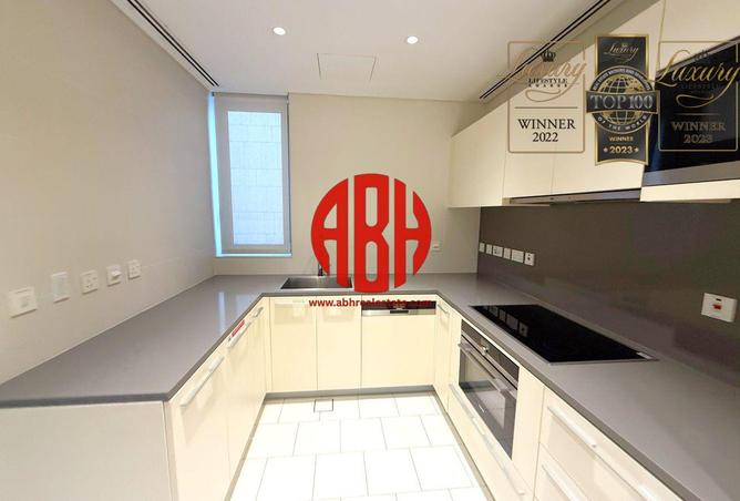 912257 - Property Image 2