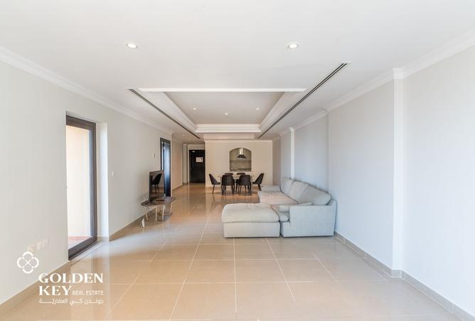 932708 - Property Image 3