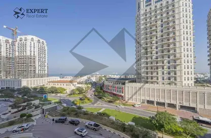 Outdoor Building image for: Apartment - 2 Bedrooms - 3 Bathrooms for rent in Viva West - Viva Bahriyah - The Pearl Island - Doha, Image 1