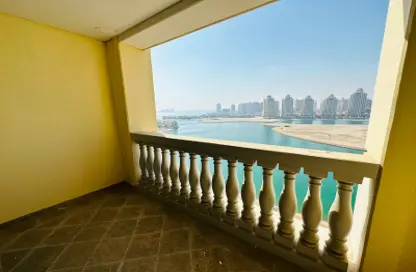 Apartment - 2 Bedrooms - 4 Bathrooms for rent in Viva East - Viva Bahriyah - The Pearl Island - Doha