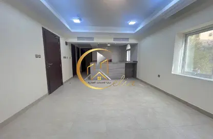 شقة - 2 غرف نوم - 3 حمامات للايجار في شارع ثابت بن زايد - المنصورة - الدوحة