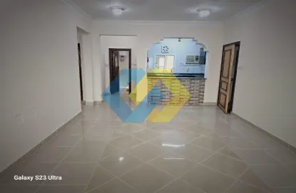 شقة - 2 غرف نوم - 2 حمامات للايجار في شارع المطار القديم - طريق المطار القديم - الدوحة