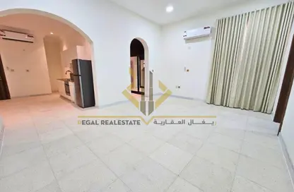شقة - غرفة نوم - 1 حمام للايجار في الدفنة - الدفينة - الدوحة