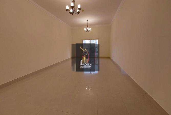 932447 - Property Image 2