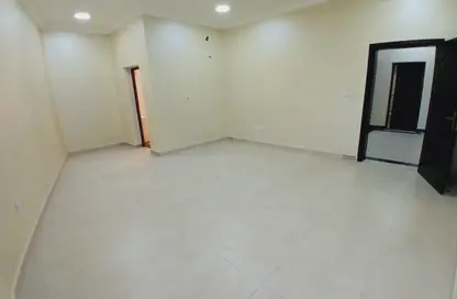 Apartment - 3 Bedrooms - 2 Bathrooms for rent in Al Wukair - Al Wukair - Al Wakra