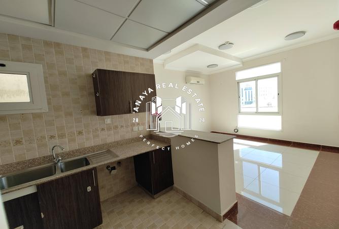 972416 - Property Image 2