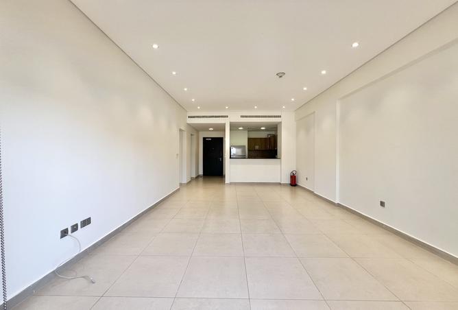 938745 - Property Image 2