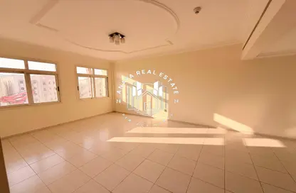 Apartment - 3 Bedrooms - 3 Bathrooms for rent in Al Sadd - Doha