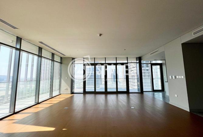 977806 - Property Main Image