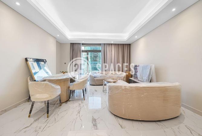 979886 - Property Image 2