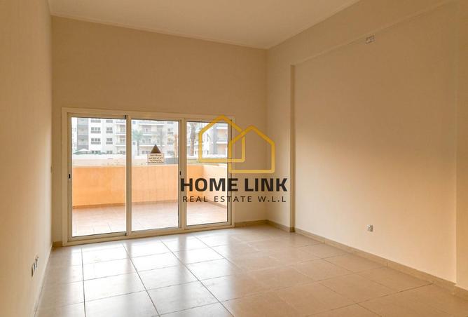 960251 - Property Image 2