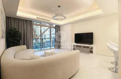 Apartment - 1 Bedroom - 2 Bathrooms for rent in Crystal Residence - The Pearl Island - Doha