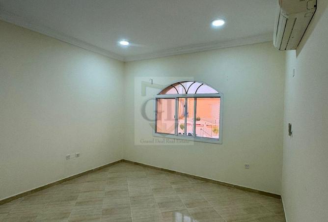 944484 - Property Image 2