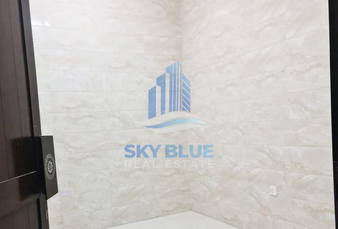954503 - Property Image 2